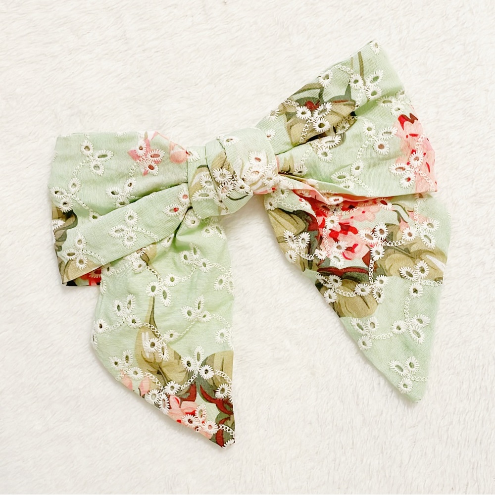 Anthropologie Antonia Floral Bohemian Peasant Hair Farmhouse Hair Bow Barette
